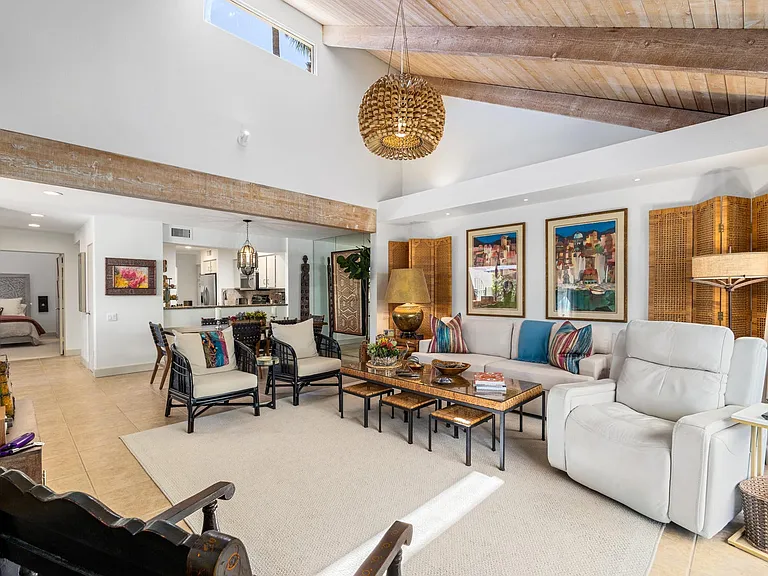 303 Forest Hills Dr — Photo 15