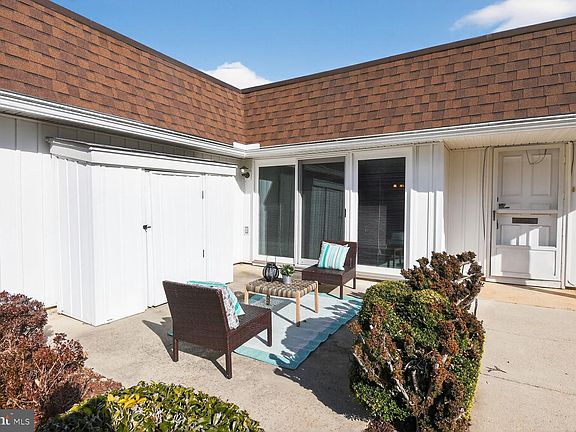 3rd image of 15030 Westholm Ct #268-C