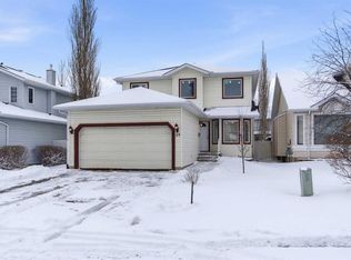 39 E Arbour Ridge Mews NW, Calgary, AB T3G 3Z3