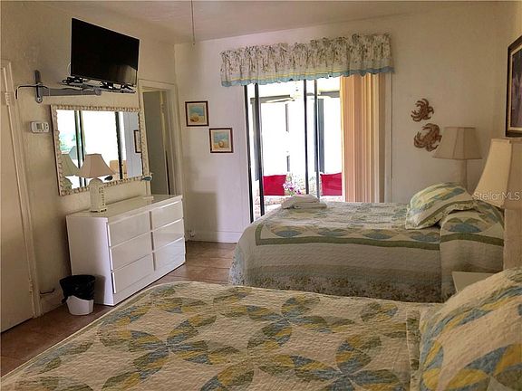 4th image of 908 Villas Dr Unit 3