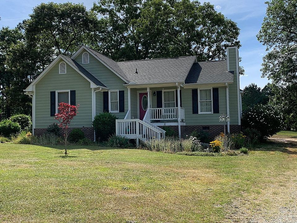 2nd image of 252 Park Ln