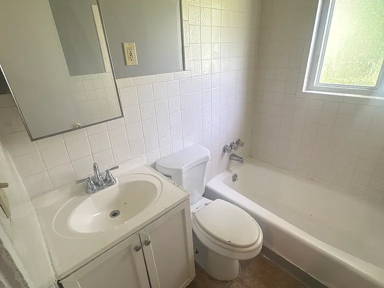 142 Saint Barbara Ln — Photo 8