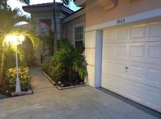 9000 SW 214th St, Cutler Bay, FL 33189