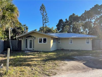 624 Saint Judes Dr, Longboat Key, FL, 34228