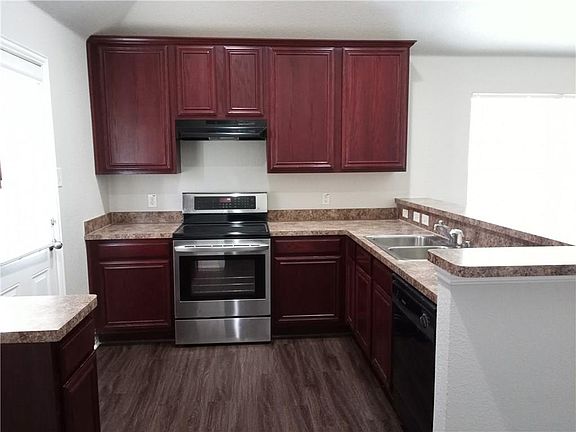 4th image of 66 Heron Dr