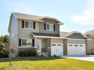 704 Wilder Way, Buffalo, MN 55313