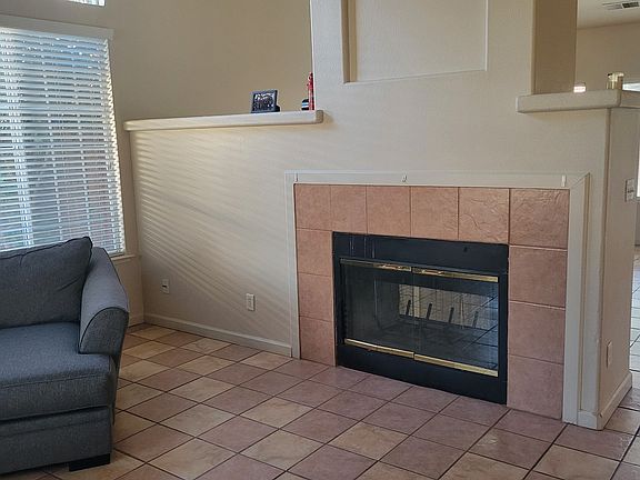 4th image of 7246 N Laval Ave