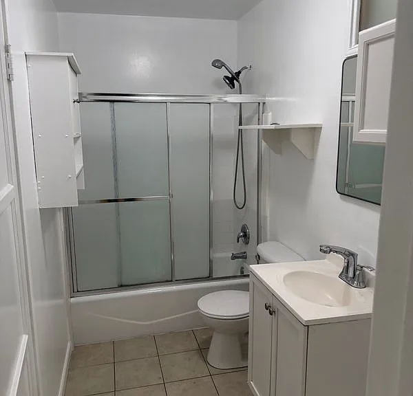 329 N Chapel Ave #B — Photo 2
