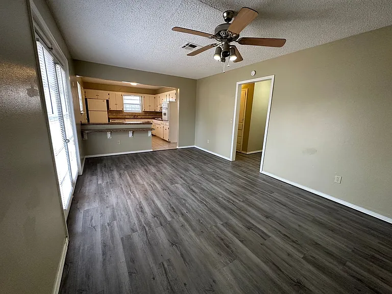 621 Lotus Ave — Photo 22