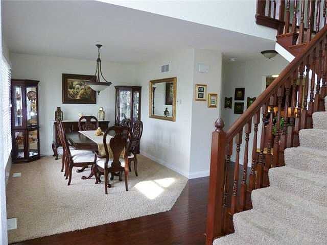 2nd image of 1877 Horseshoe Bend Dr