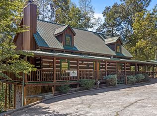 1515 Bluff Ridge Rd, Pigeon Forge, TN 37876