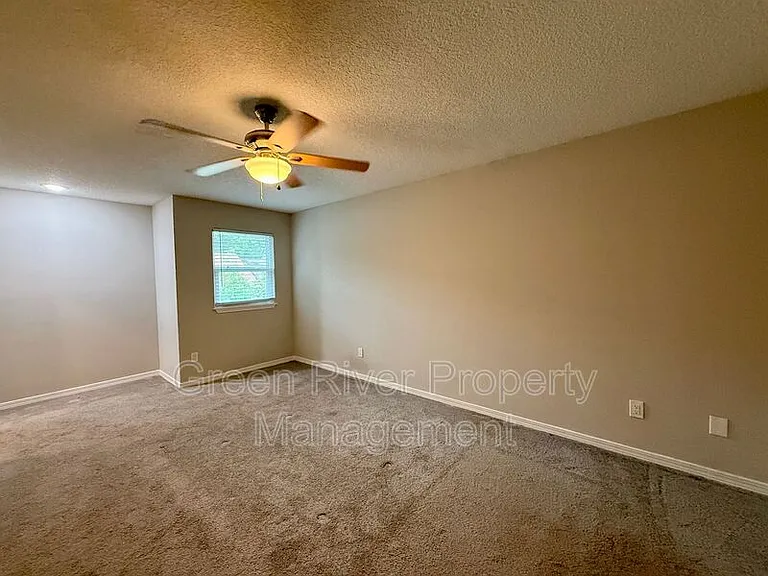 7665 Jana Ln S — Photo 18