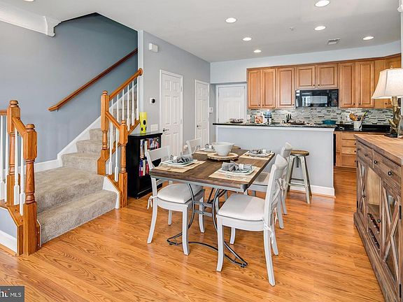 3rd image of 2213 Highbourne Dr