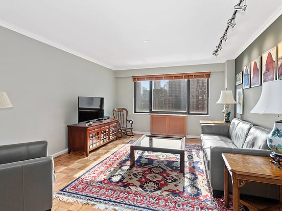 4th image of 10 W 66th St APT 33G