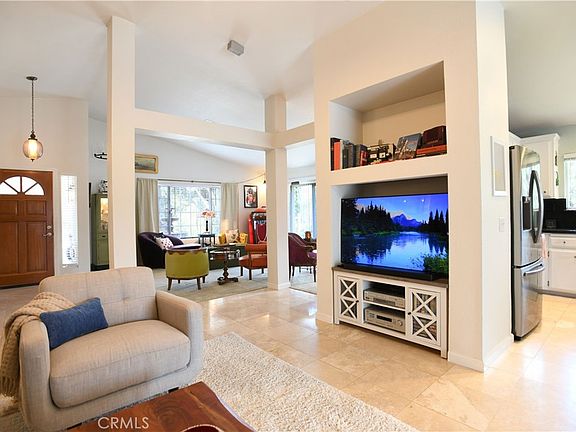 4th image of 17371 Mockingbird Ave