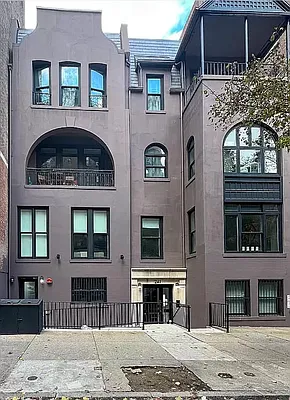 Rented by REAL New York | media 23