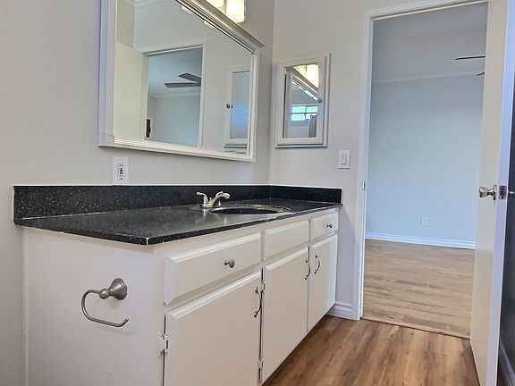3rd image of 4461 32nd St #3