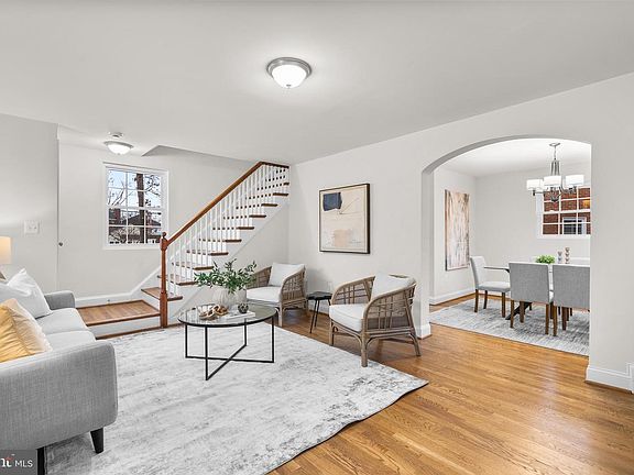 2nd image of 4762 Arlington Blvd