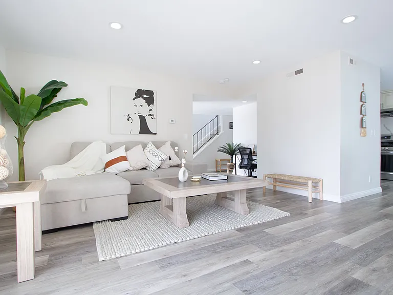 9922 Cheshire Ave #3 — Photo 2
