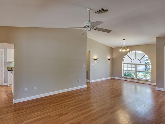 2nd image of 110 Sirena Way