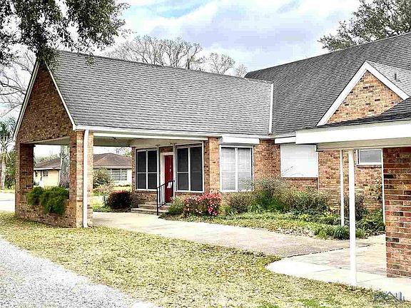 3rd image of 1504 Acadian Dr