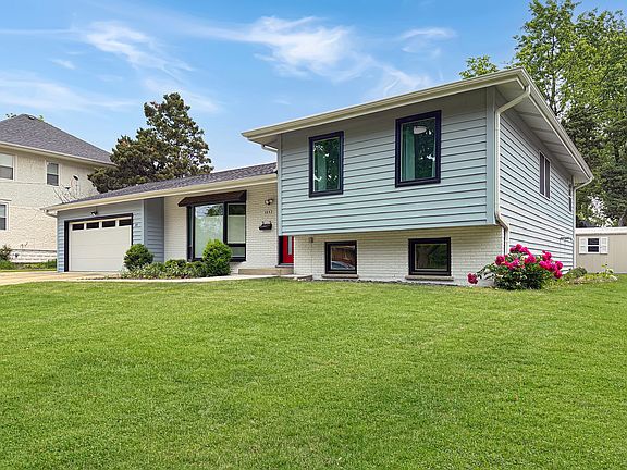 2nd image of 389 Forest Ave