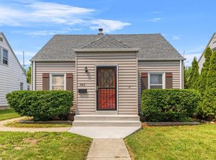 3213 S Burrell St, Milwaukee, WI 53207