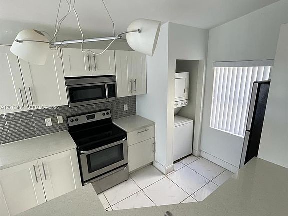 5th image of 9999 Summerbreeze Dr APT 212