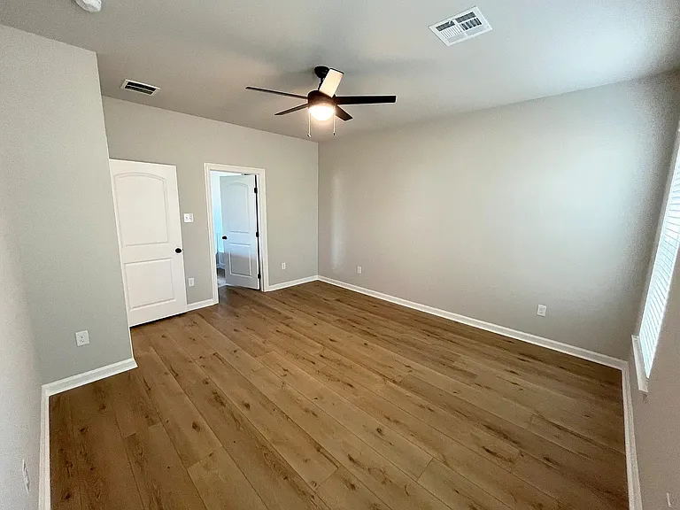 121 Dutchman Dr — Photo 6