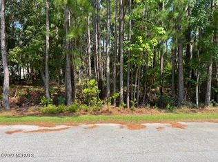 2105 Holly Hills Ct, Swansboro, NC 28584