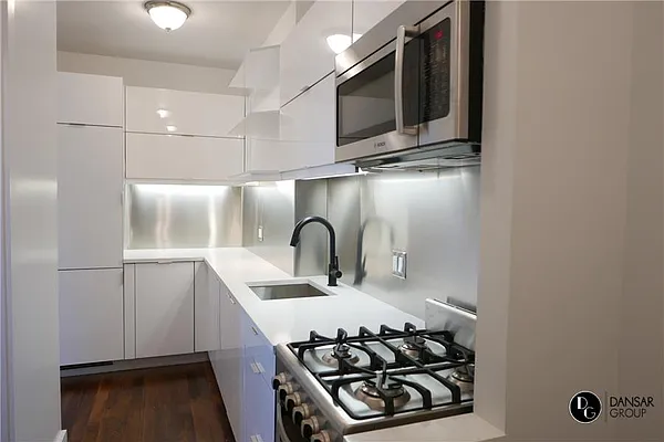 Rented by JK Dansar Corp | media 19