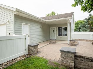 703 N Mundt Ave UNIT 4, Hartford, SD 57033