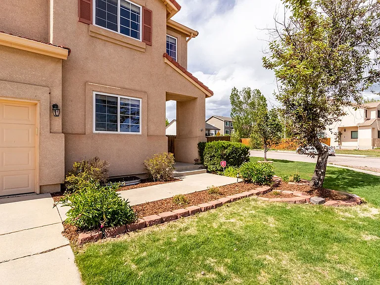 5712 Stable Ct — Photo 4