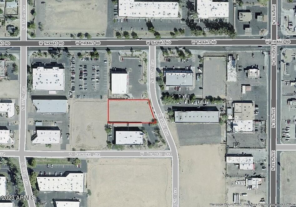 2nd image of 2824 N 36th Ave