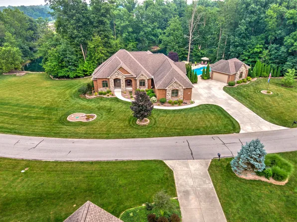 5215 Serenity Woods Ln, Bargersville, IN 46106