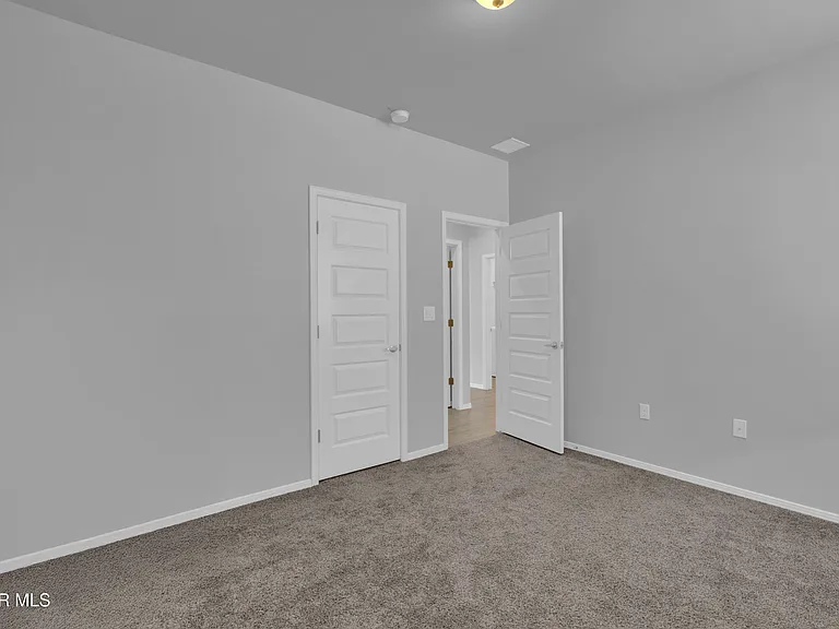 7846 Enchanted Ridge Dr — Photo 20
