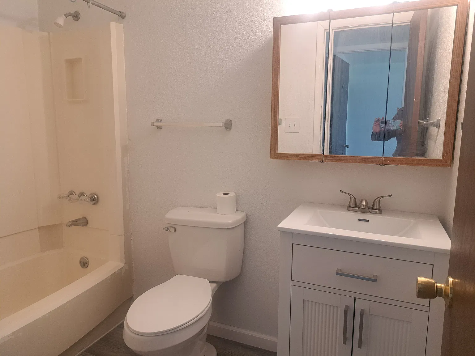 2 bed, 800 sqft, $800 — Photo 4