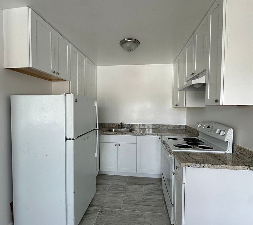 1st image of 586 Clarinada Ave APT 27