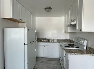 586 Clarinada Ave APT 27, Daly City, CA 94015