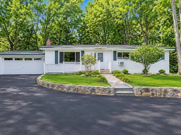 252 Watch Hill Road, Cortlandt Manor, NY 10567