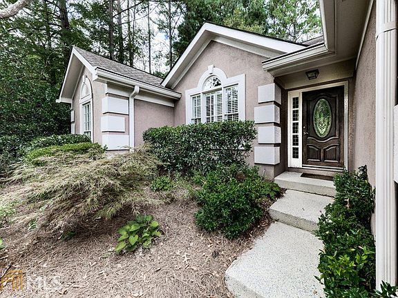 3rd image of 2106 Harbor Wood Cir #32