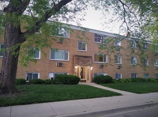426 Custer Ave #1S, Evanston, IL 60202