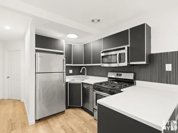 918a Lafayette Avenue image 1 of 14