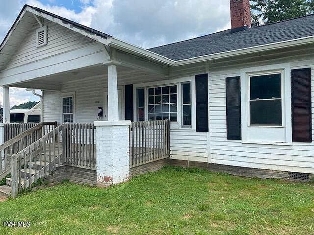 1st image of 1106 E Main St