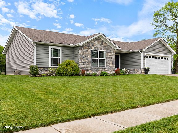 3rd image of 6106 Larkgrove Dr