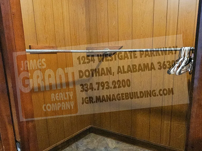 1000 E Lafayette St — Photo 33