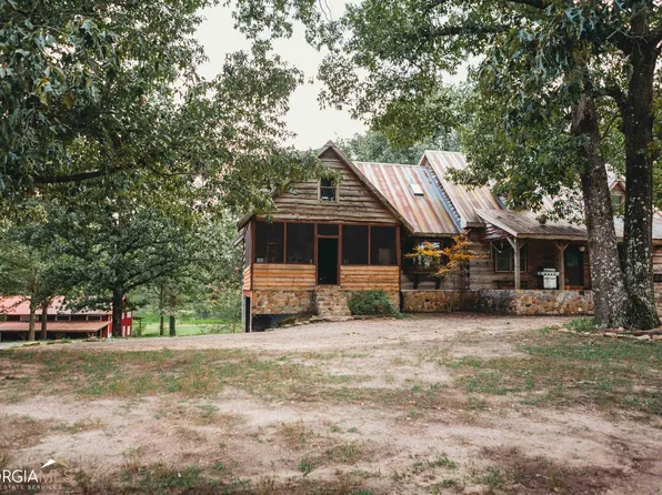 521 Brewer Rd, Lula, GA 30554