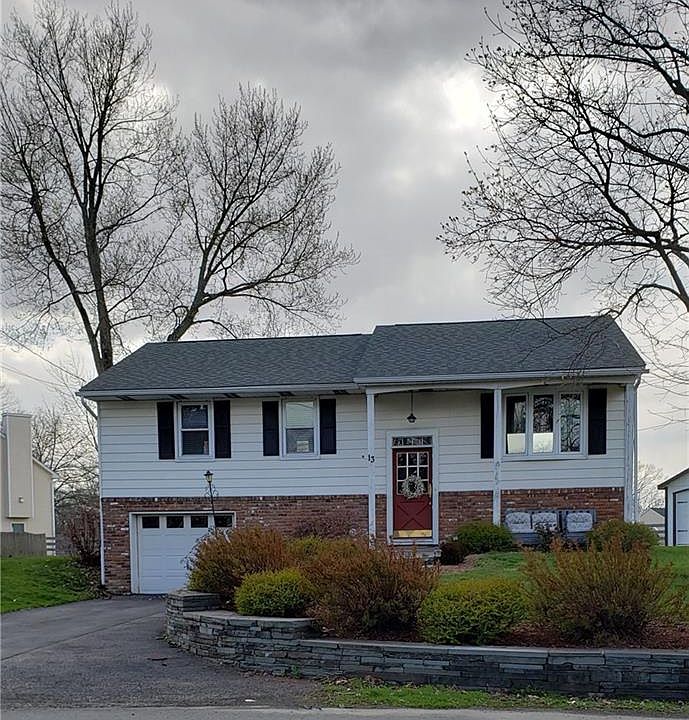 1st image of 13 Vincent Dr