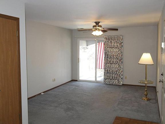 3rd image of 12818 Portulaca Dr APT L