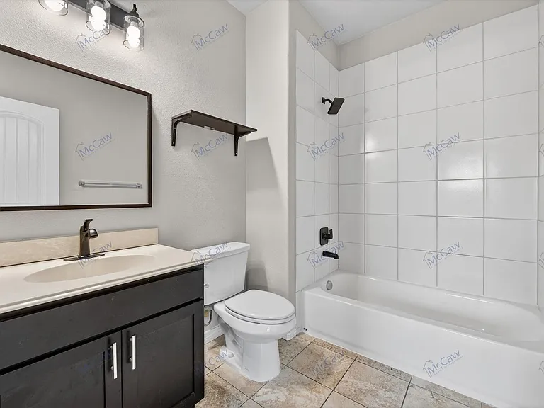 912 Drexel St #B — Photo 15